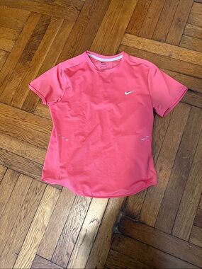 Nike Coral Pink Athletic Short Sleeve Tee